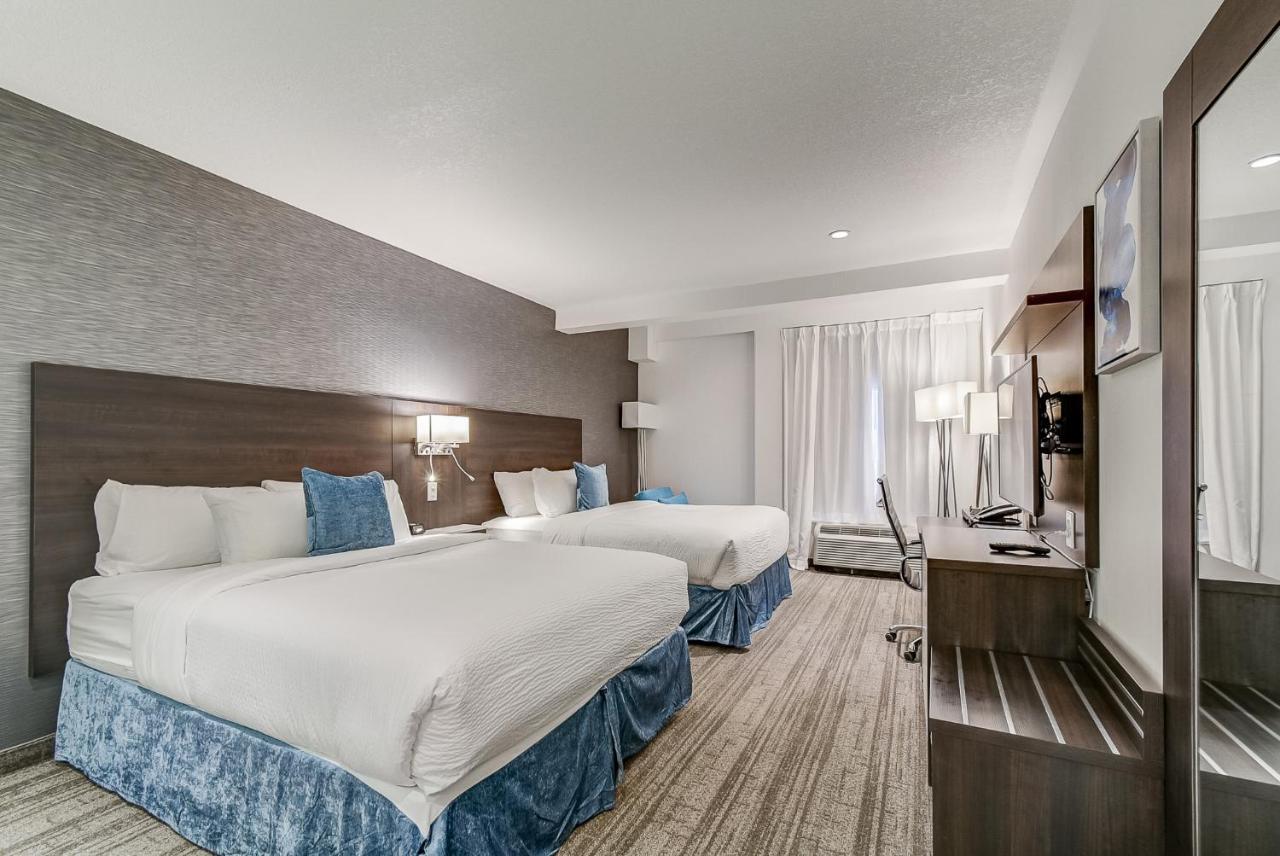 Est Hotel Toronto Exterior photo